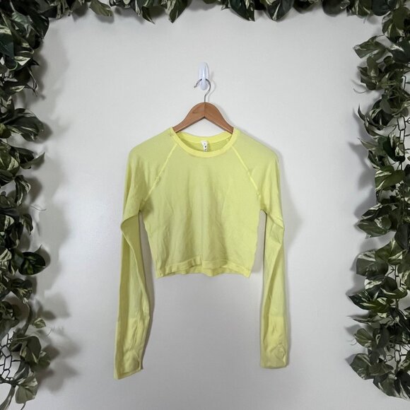 Lululemon Athletic Swiftly Tech Cropped Long Sleeve Shirt 2.0 Yellow Size 8 - Picture 1 of 8